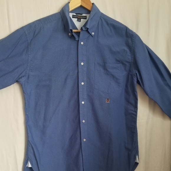 Tommy Hilfiger - Picture 1 of 3